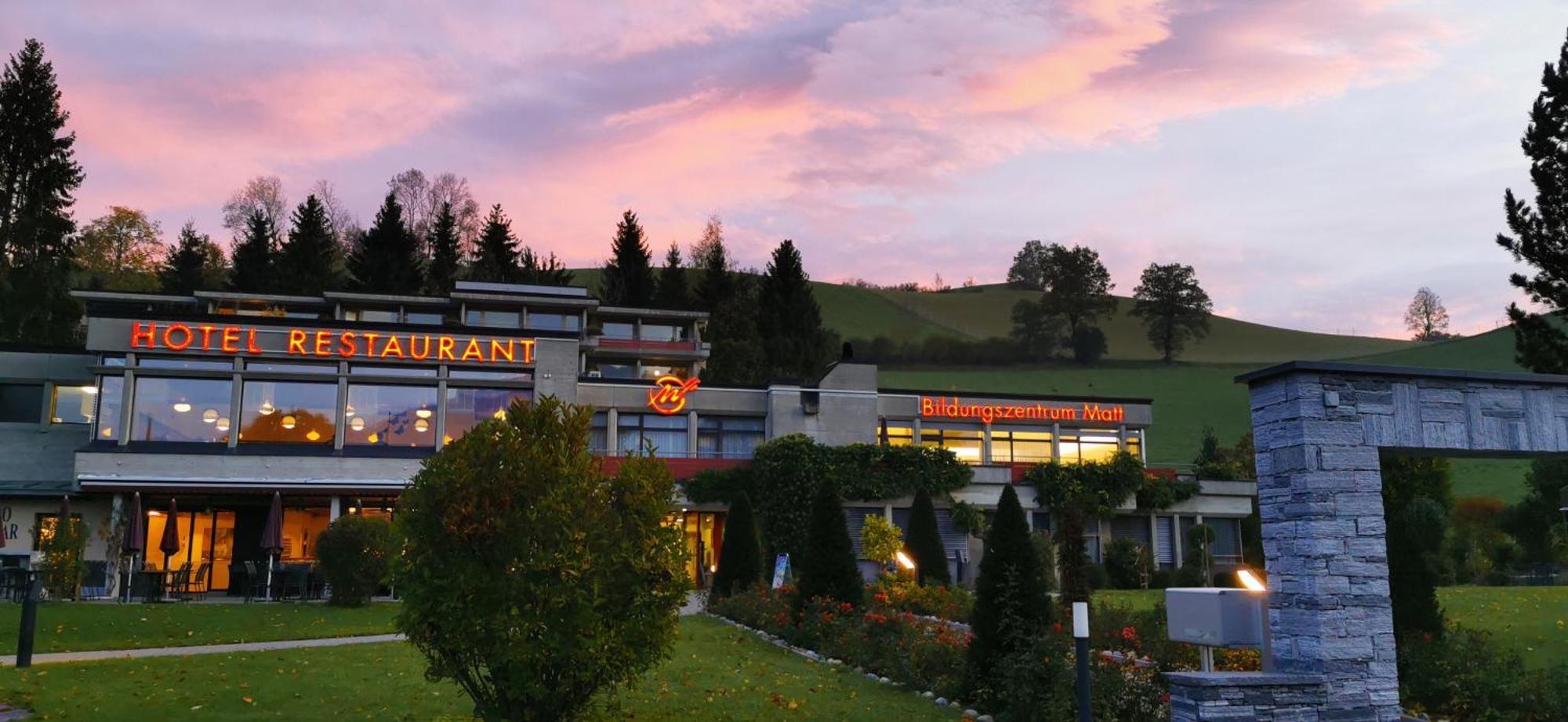 Hotel & Bildungszentrum Matt Schwarzenberg Bagian luar foto
